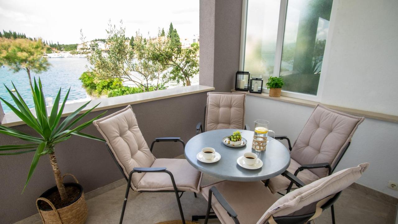Apartment Antun - Adriatic Coast Retreat Blace Exterior foto