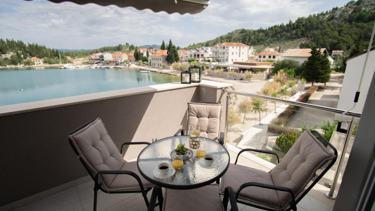 Apartment Antun - Adriatic Coast Retreat Blace Exterior foto